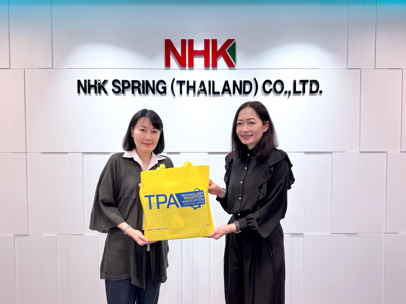 ส.ส.ท. เข้าพบ บริษัท เอ็นเอชเค สปริง (ประเทศไทย) จำกัด ผู้สนับสนุน TPA Robot เนื่องในโอกาสวันขึ้นปีใหม่ 2569