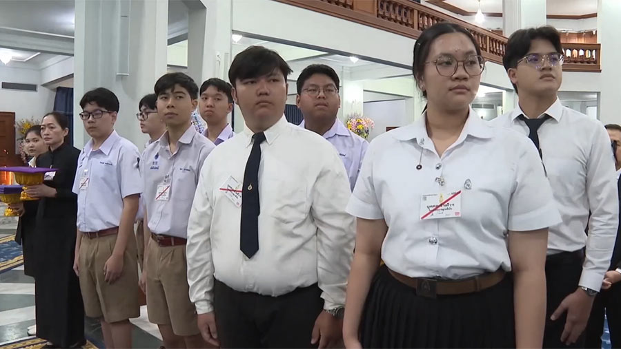 ส.ส.ท. ได้รับพระมหากรุณาธิคุณอย่างหาที่สุดมิได้ จากสมเด็จพระกนิษฐาธิราชเจ้า กรมสมเด็จพระเทพรัตนราชสุดา ฯ สยามบรมราชกุมารี พระราชทานพระราชวโรกาสให้ คณะผู้จัดการแข่งขันหุ่นยนต์ ส.ส.ท. ชิงแชมป์ประเทศไทย ประจำปี 2568 ร่วมเข้าเฝ้าทูลละอองพระบาท ณ ศาลาดุสิดาลัย สวนจิตรลดา